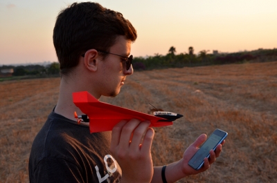 POWERUP 4.0 - Smartphone Controlled Paper Airplane on Kickstarter